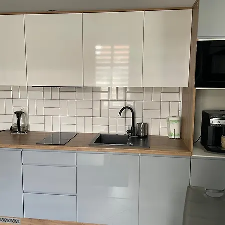 Przystanek - Genua Apartman *