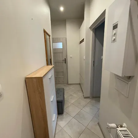 Przystanek - Genua * קרפאז'