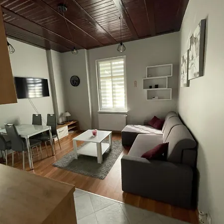 Przystanek - Genua Apartament