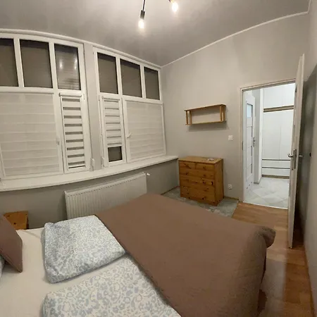 Przystanek - Genua Apartament *